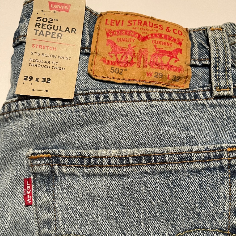 Levi’s 29x32  502 Regular Taper